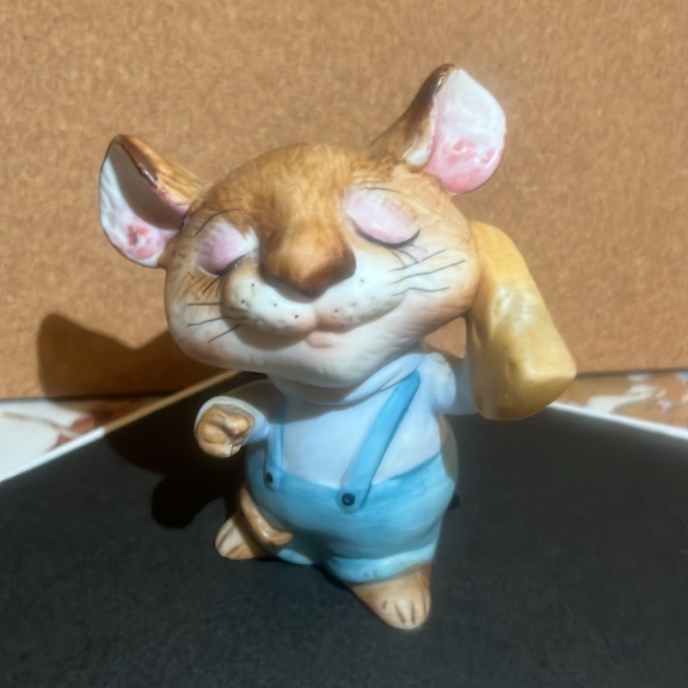 2/$18.00 Mouse Figurine